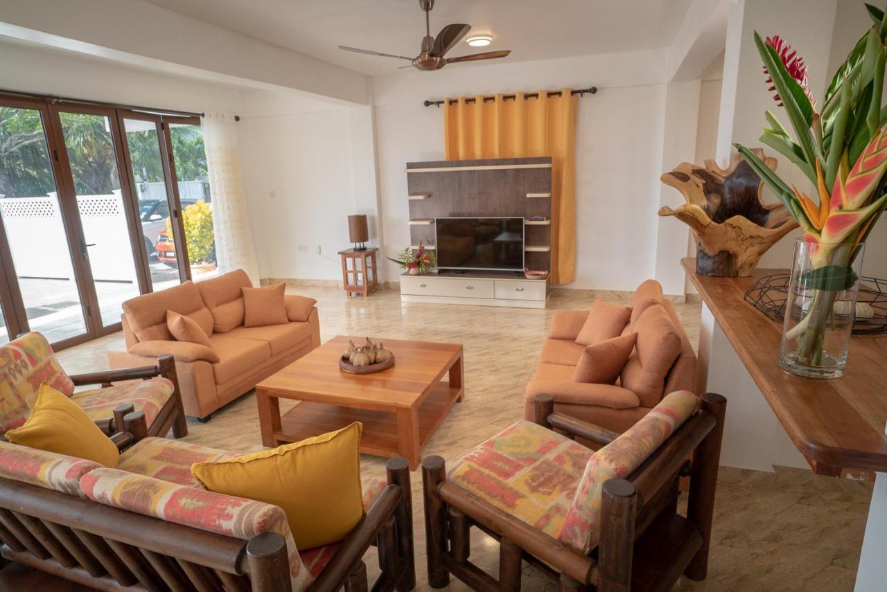 La Belle Residence Self Catering Accommodation Beau Vallon  Exterior foto