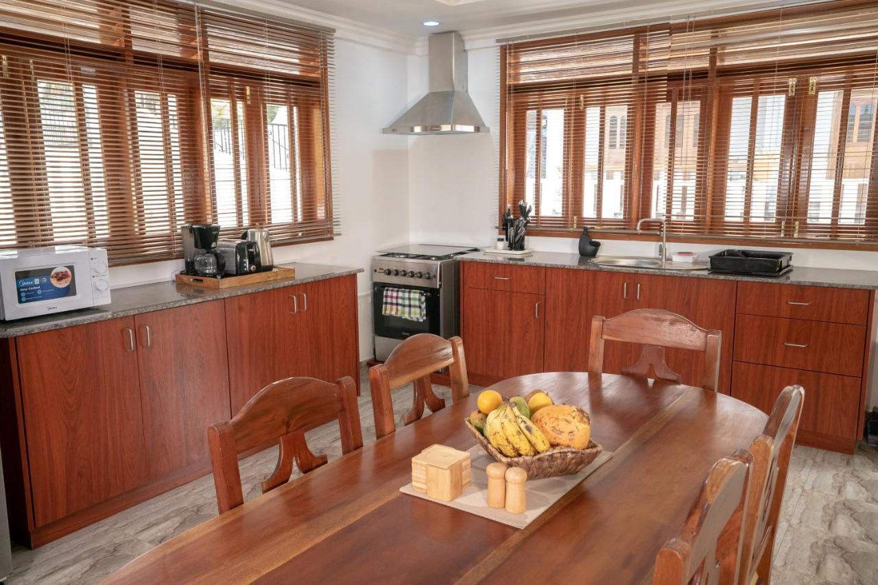 La Belle Residence Self Catering Accommodation Beau Vallon  Exterior foto